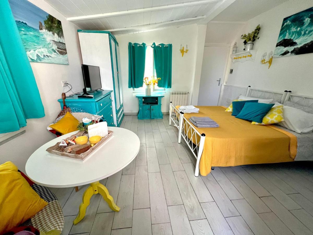 La Finestra Nel Giardino Guest house *